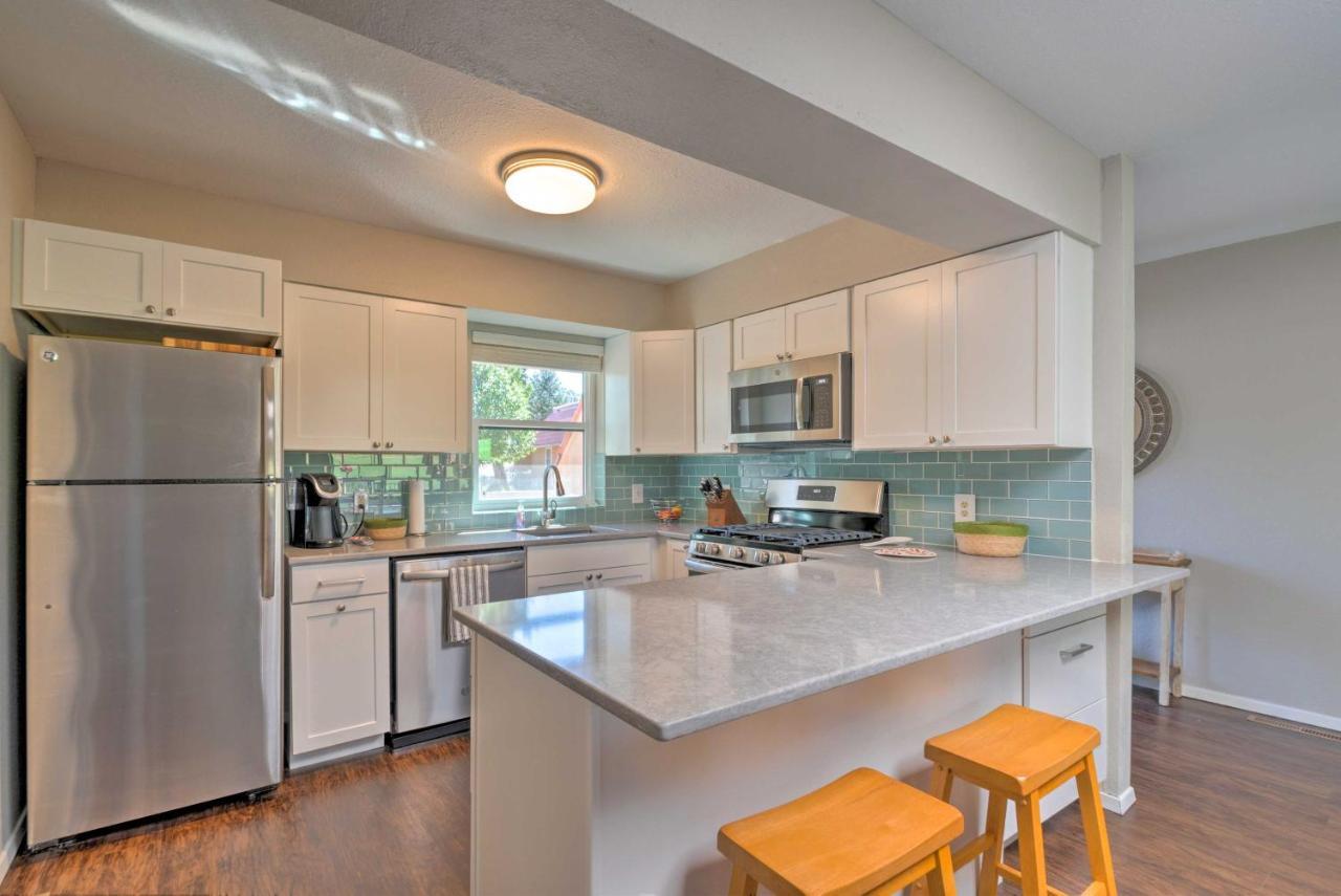 Bright Ruidoso Condo With Deck And Golf Course Views! エクステリア 写真