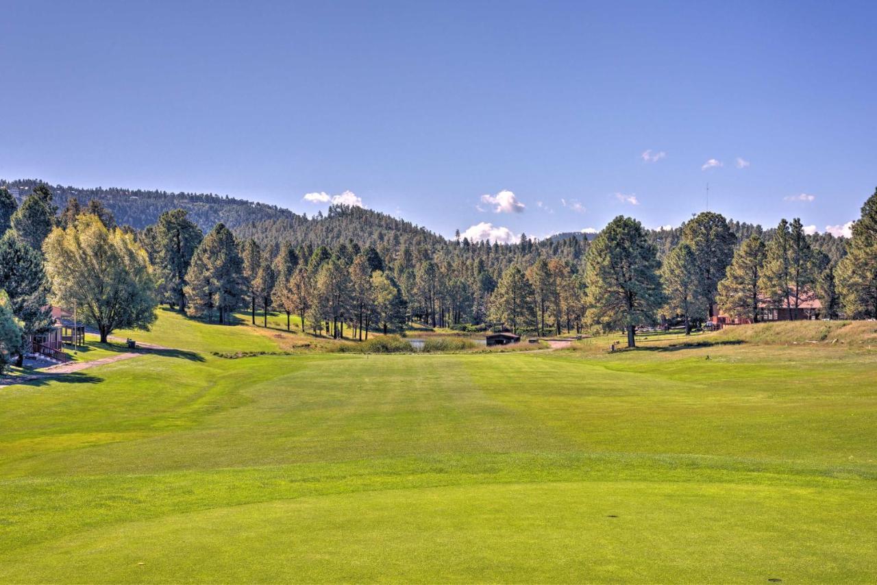 Bright Ruidoso Condo With Deck And Golf Course Views! エクステリア 写真