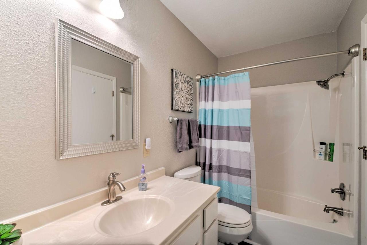Bright Ruidoso Condo With Deck And Golf Course Views! エクステリア 写真