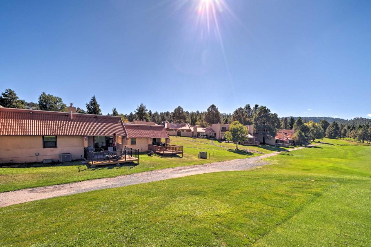 Bright Ruidoso Condo With Deck And Golf Course Views! エクステリア 写真