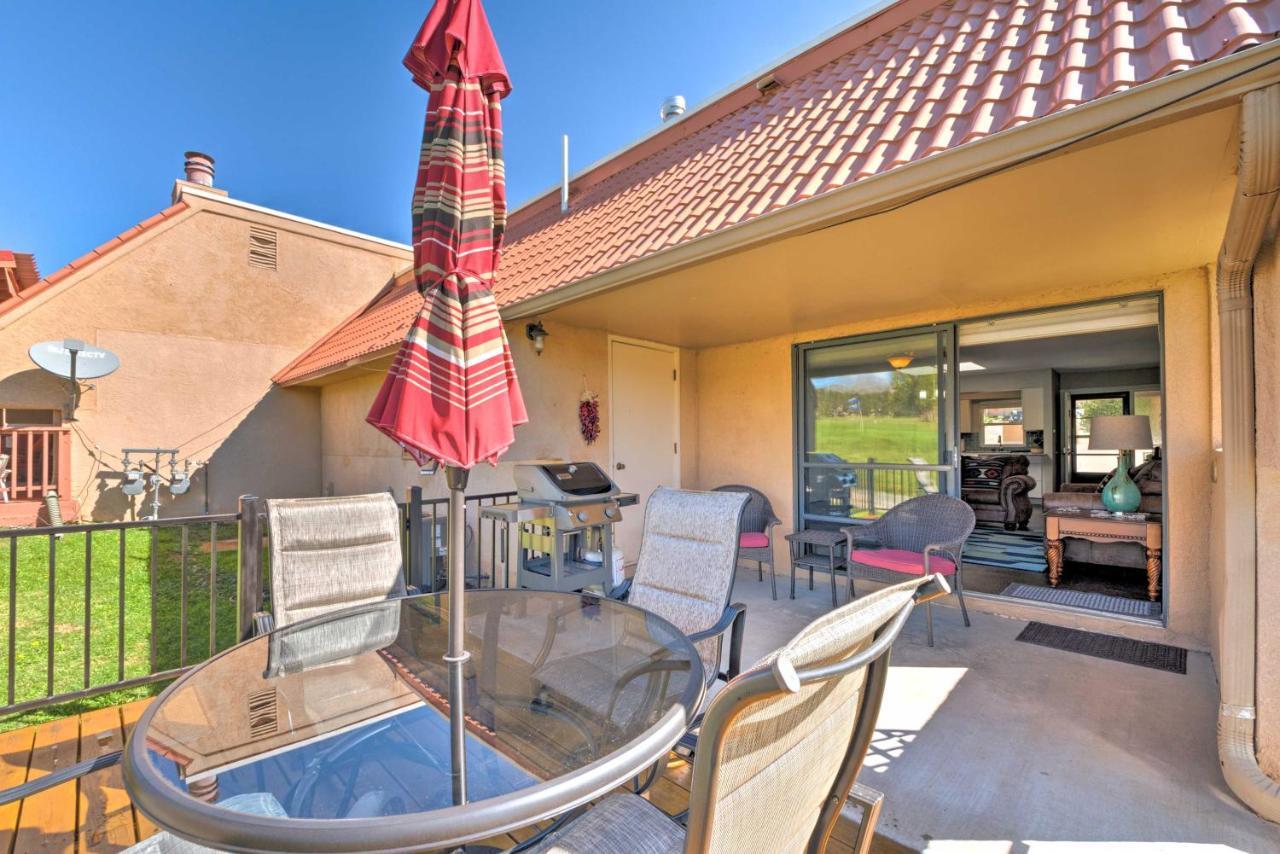 Bright Ruidoso Condo With Deck And Golf Course Views! エクステリア 写真